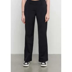 Schwarze Reisehose