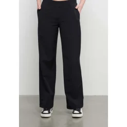Schwarze Reisehose
