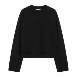 Schwarzer Pullover Edward Enninful Stil