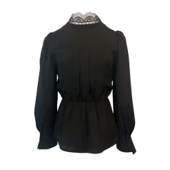 Schwarzes Top mit Schlafmasken-Set