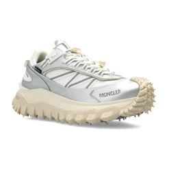 Silberne Sneakers für Frauen