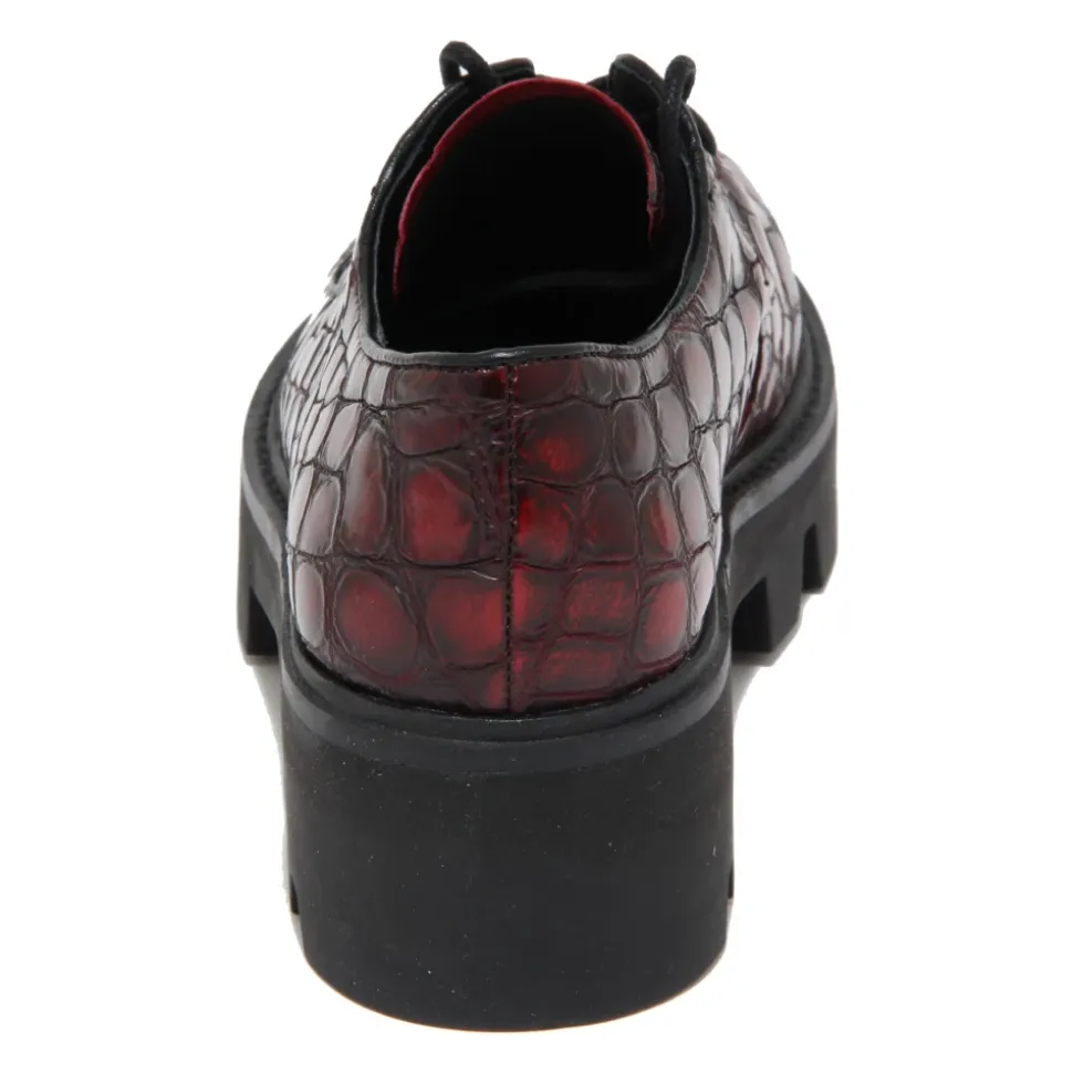 Slip-On Schuhe mit Krokodil-Print