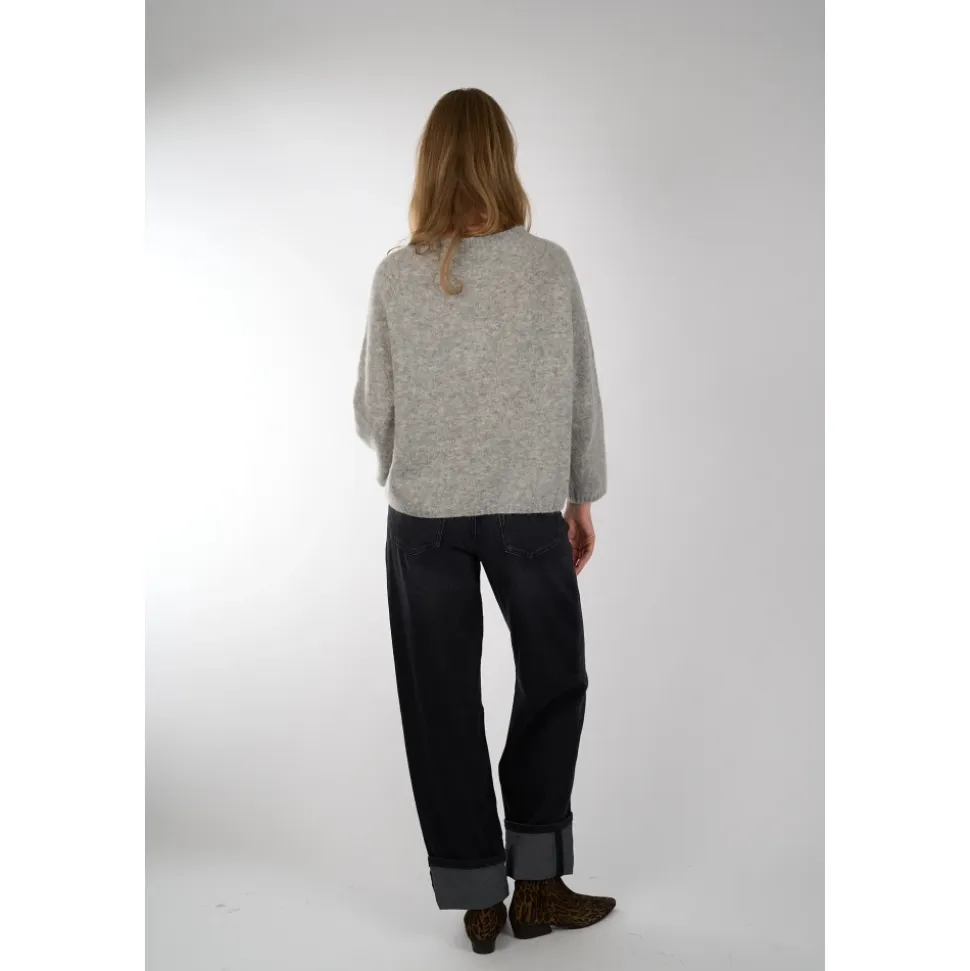 Stehkragen-Strickpullover