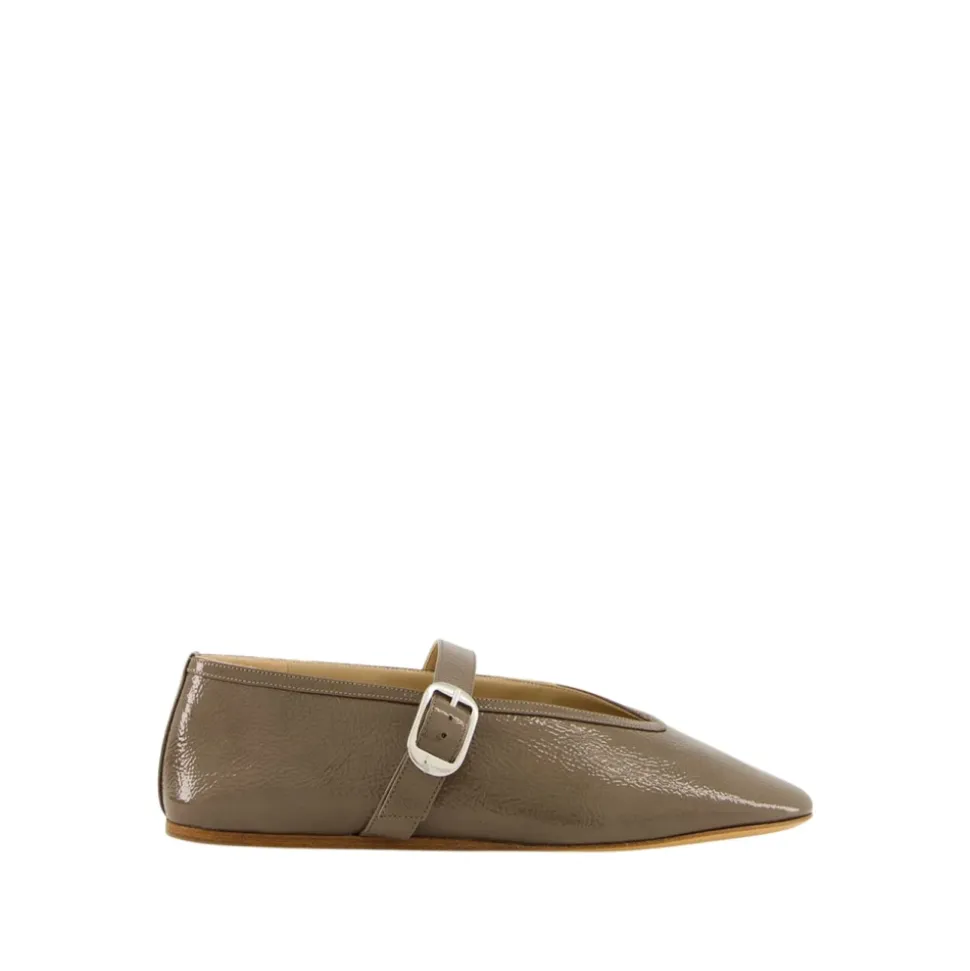 Stella Slipper