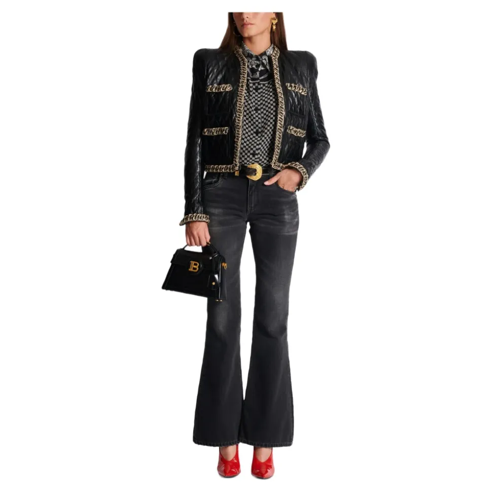 Steppjacke aus Leder mit Kettenbesatz