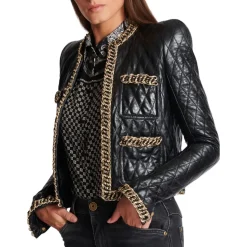 Steppjacke aus Leder mit Kettenbesatz