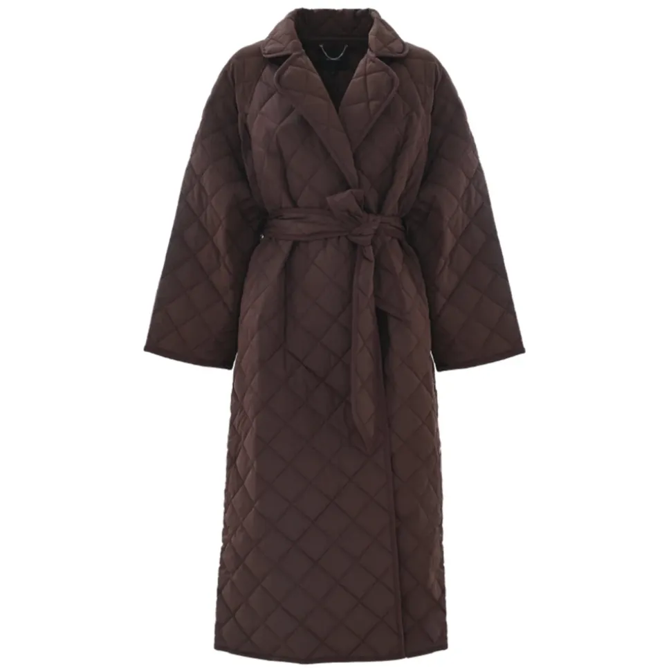 Steppjacke mit passendem Gürtel