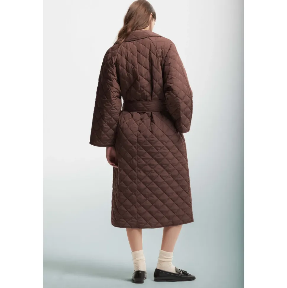 Steppjacke mit passendem Gürtel