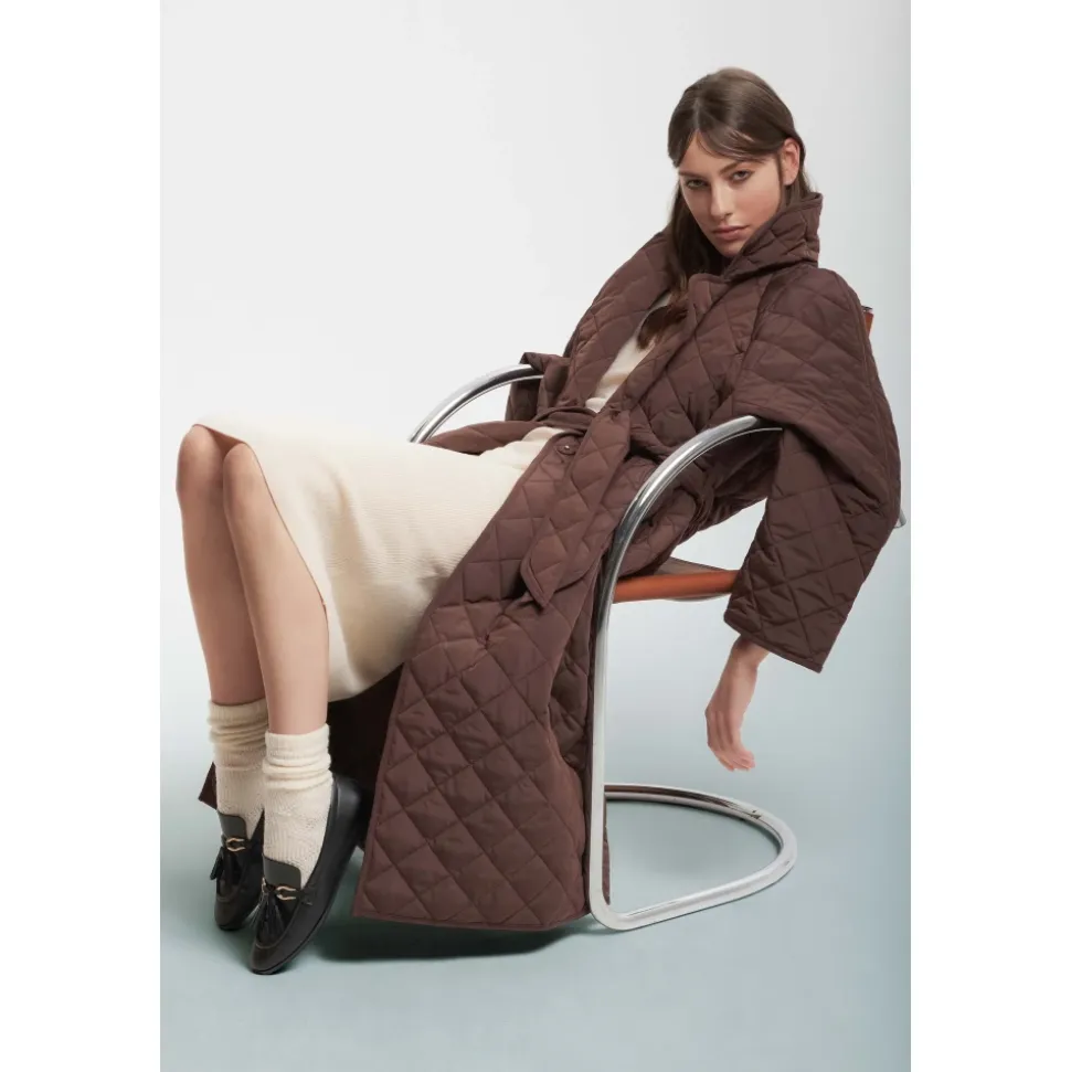 Steppjacke mit passendem Gürtel