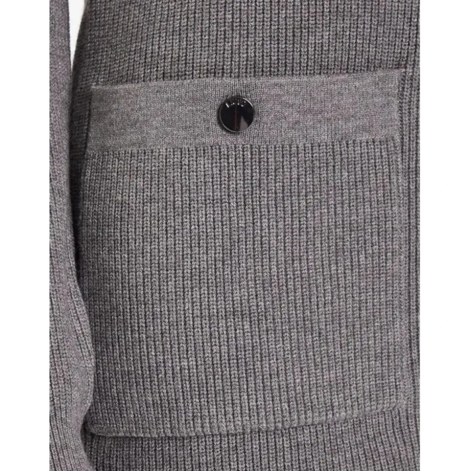 Strickkleid mit Schulterpolstern