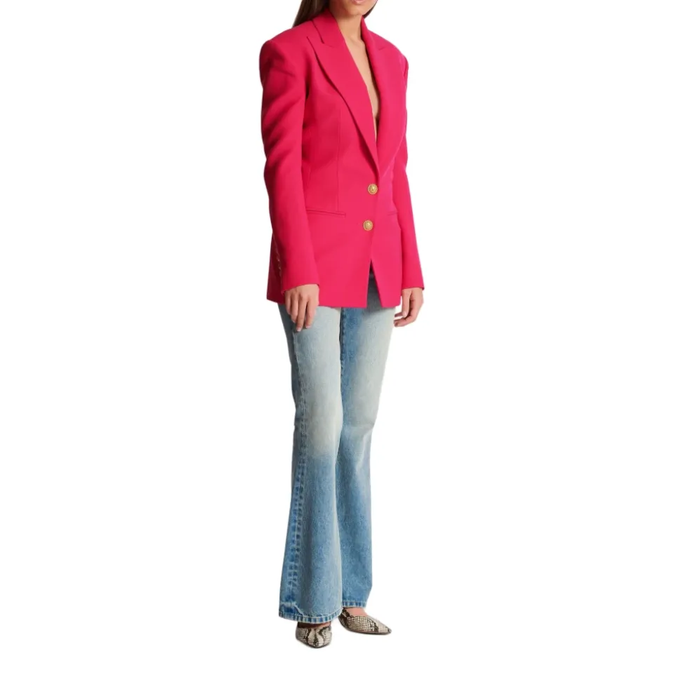 Taillierter Blazer mit 2 Knöpfen und betonter Taille