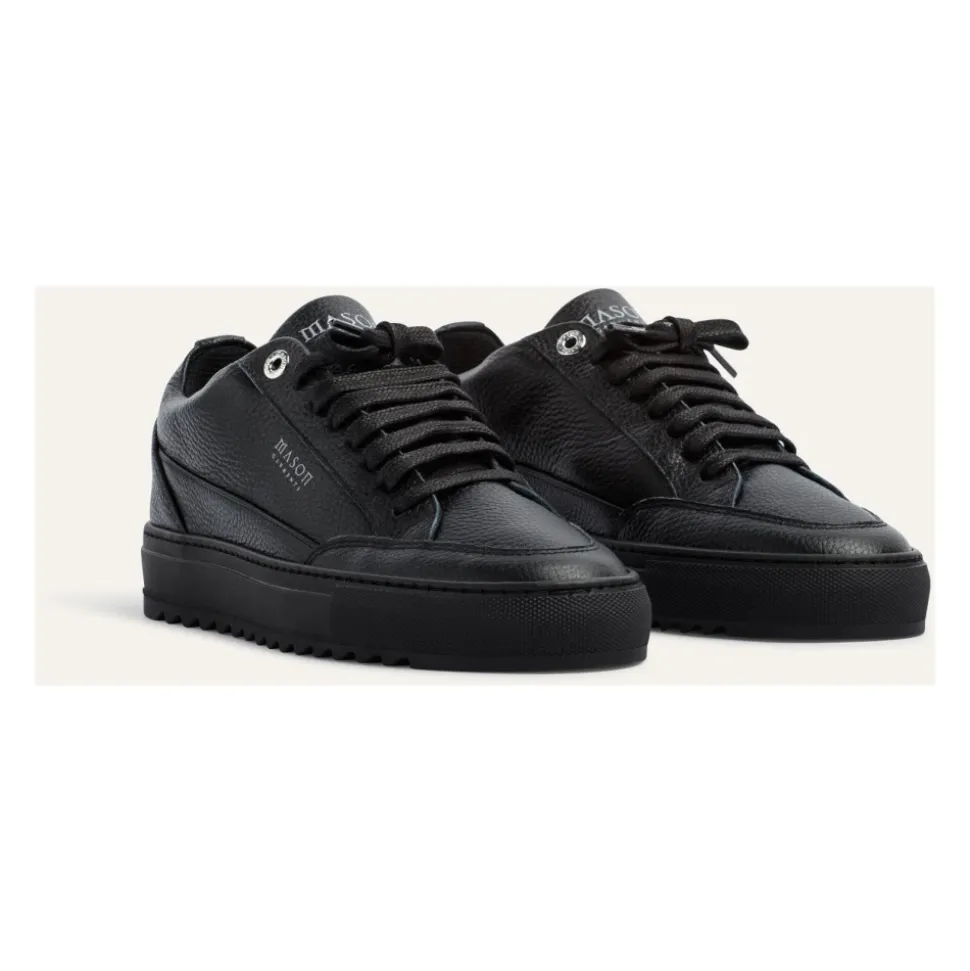 Tia Sneaker