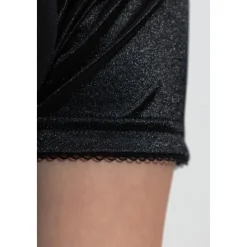 Top mit gesticktem Logo