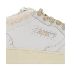 Weiße Leder Sneakers mit Shearling-Besatz