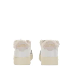 Weiße Leder Sneakers mit Shearling-Besatz