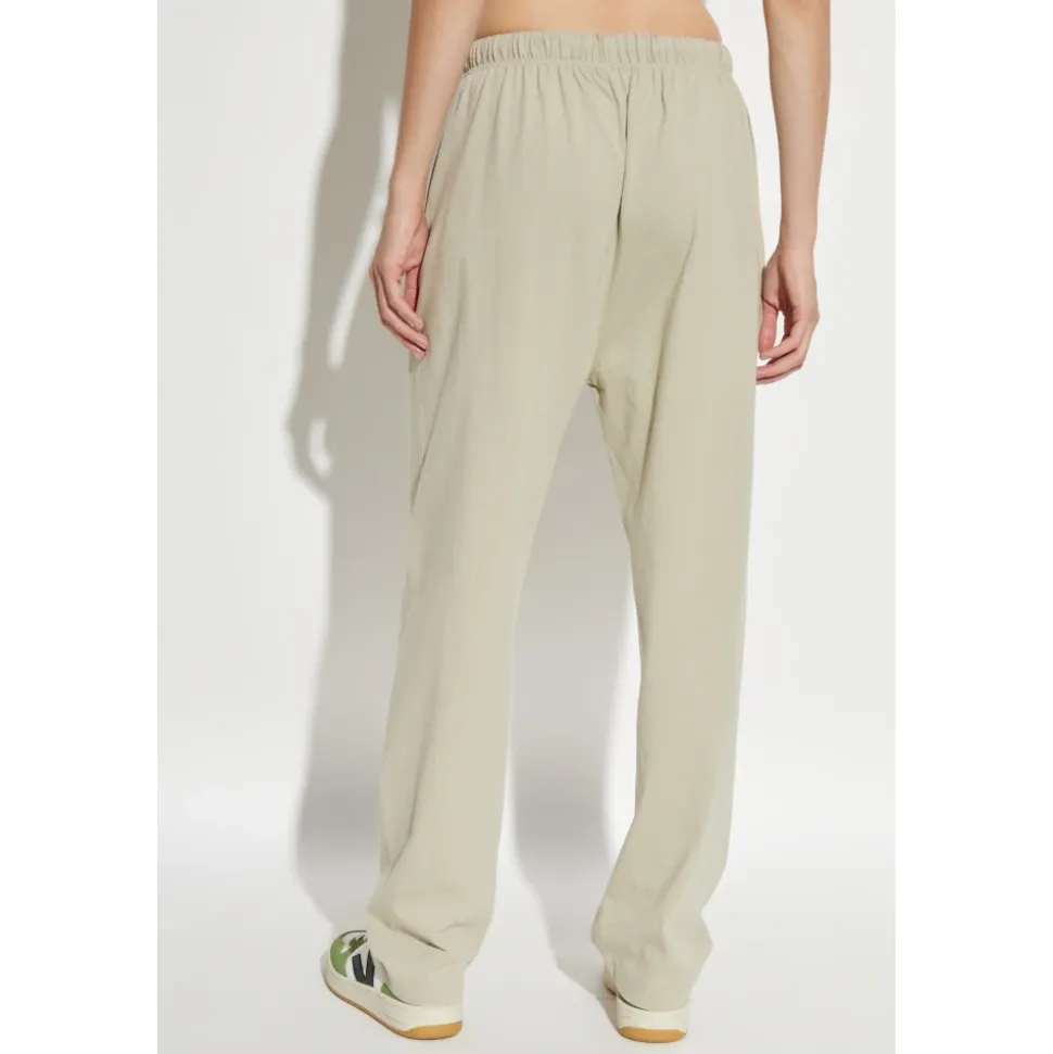 Weit geschnittene Hose
