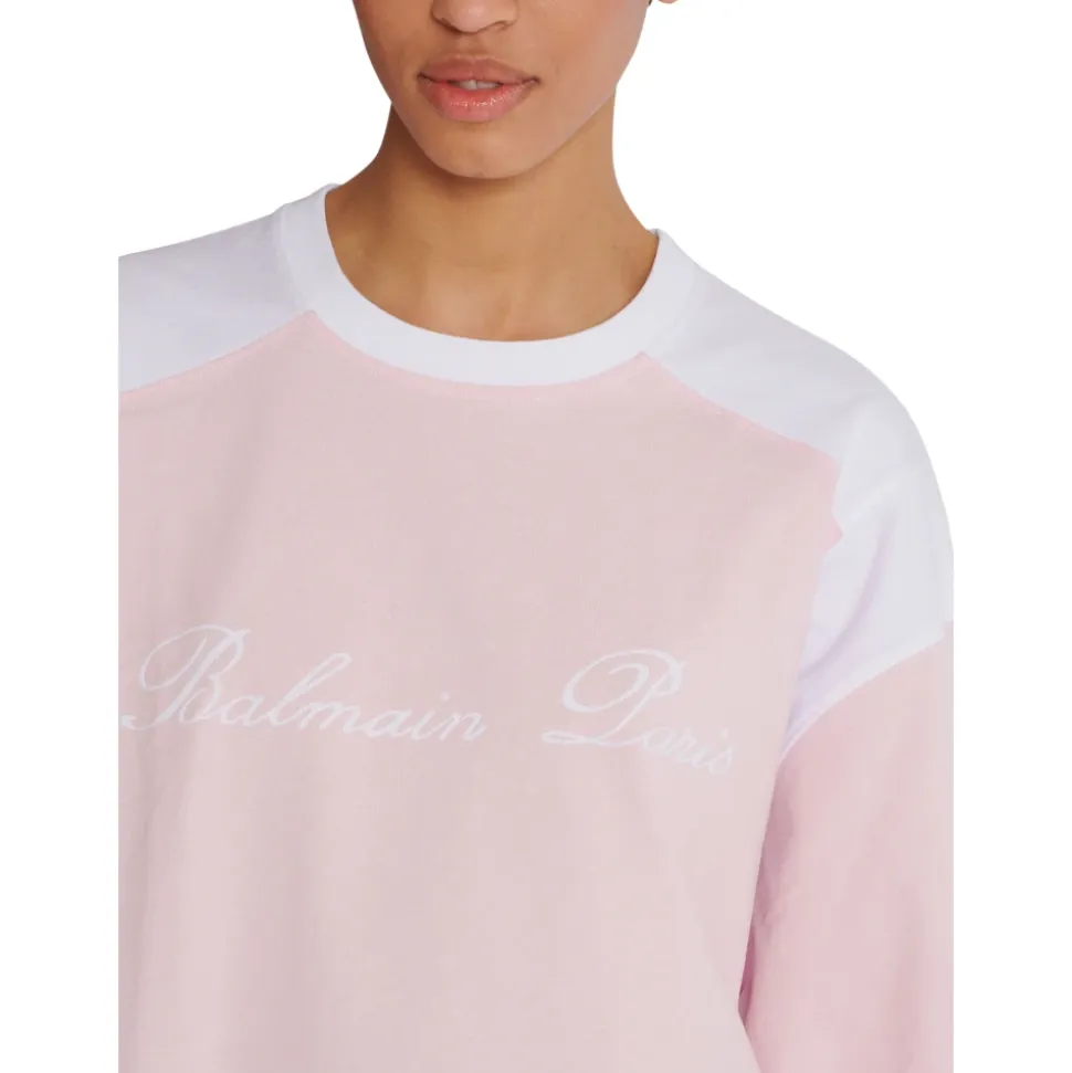 Zweifarbiges T-Shirt mit Signatur-Stickerei